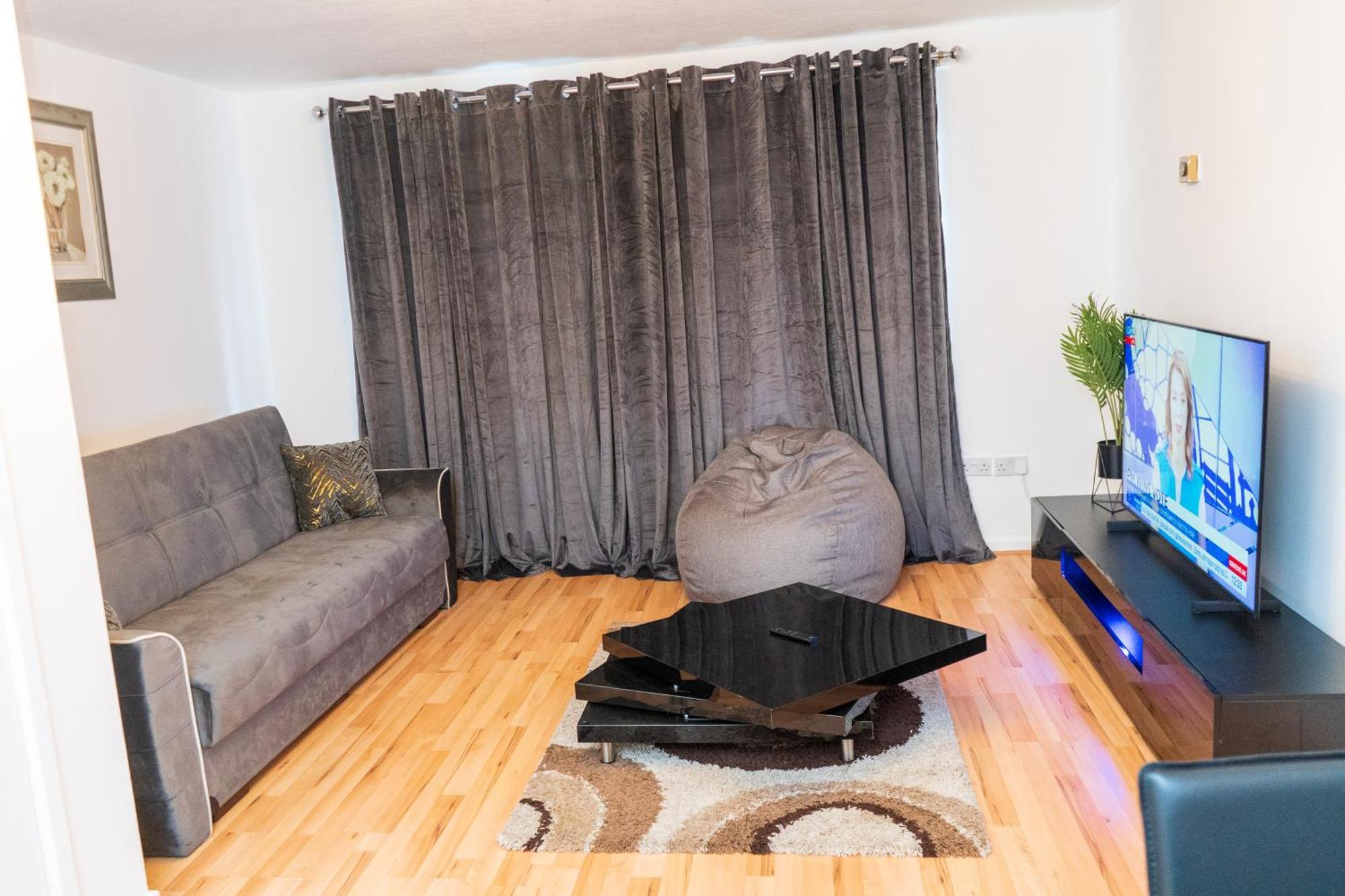 Cosy 2 Bed With Parking Near Piccadilly, Etihad Stadium And Coop Live Sleeps Up To 5 Villa Manchester Kültér fotó