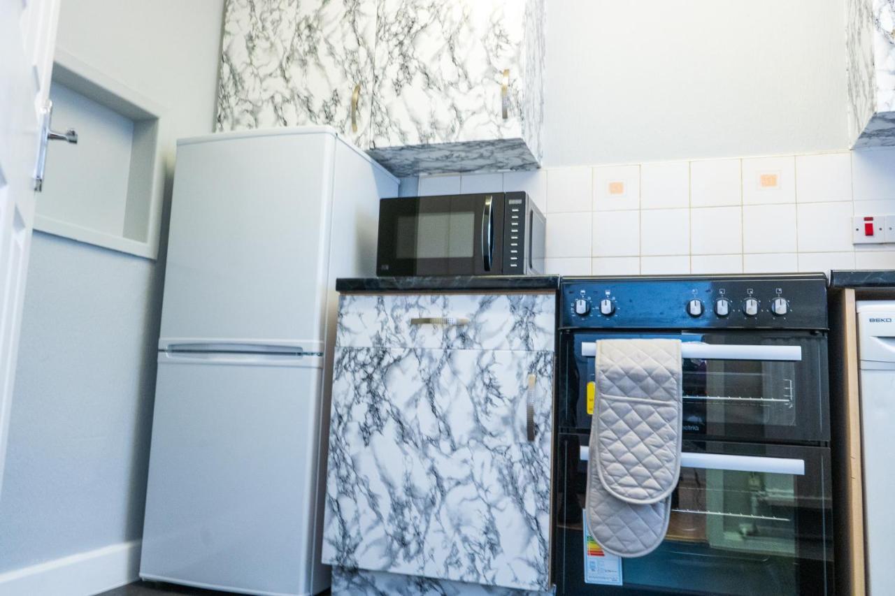 Cosy 2 Bed With Parking Near Piccadilly, Etihad Stadium And Coop Live Sleeps Up To 5 Villa Manchester Kültér fotó